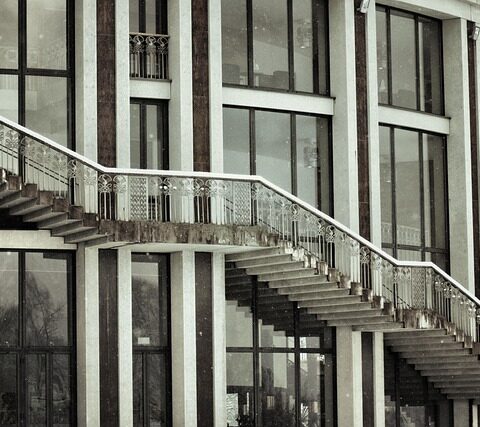 Bag kulissen: Sådan skabes årets største danske musicals