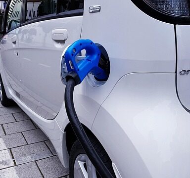 Fremtidens bykørsel: Hvordan små elbiler ændrer vores transportvaner